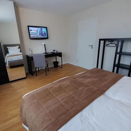 Jellentrup - Adults Only 3*