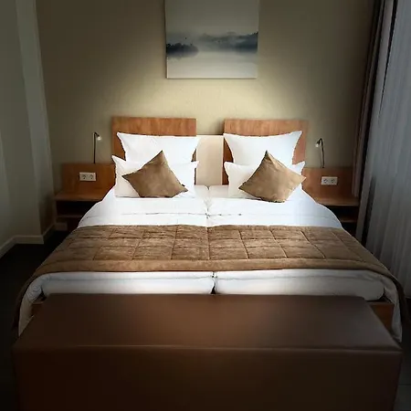 Jellentrup - Adults Only 3*