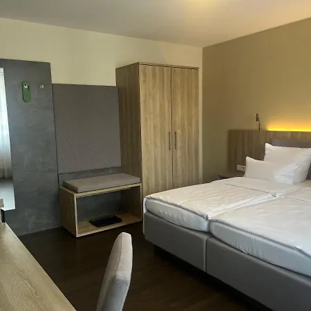 Jellentrup - Adults Only 3*